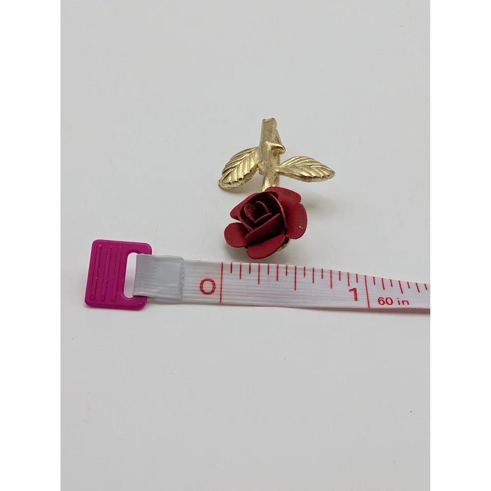 Vintage Gold Tone Long Stem Red Rose Brooch Pin Figural‎ Flower Unsigned